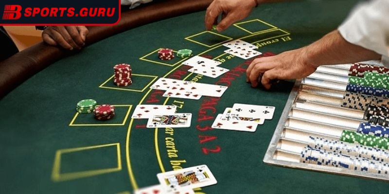 Banker sẽ rút trong các điều kiện cụ thể, phụ thuộc vào tổng điểm hiện tại
